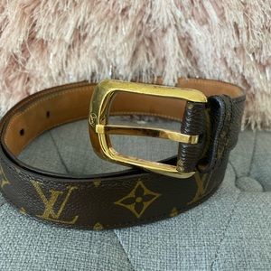 Louis Vuitton Authentic Belt size 85